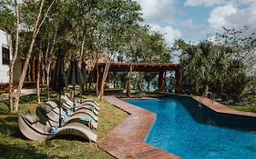 Mia Bacalar Luxury Resort & Spa